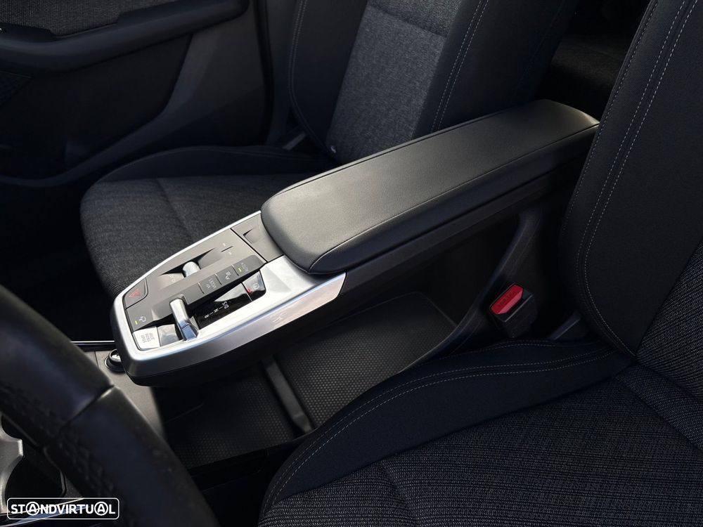 BMW 218 Active Tourer i Auto - 28