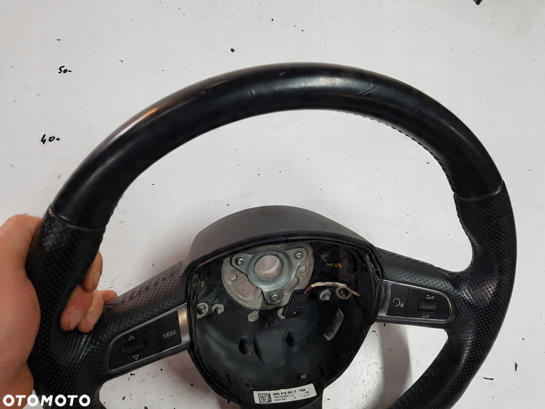 AUDI Q5 8R 08-12r A3 8P KIEROWNICA SKÓRZANA 8R0419091FTNA - 8