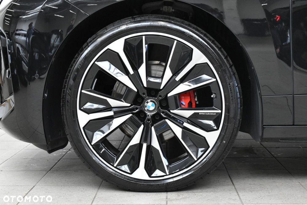 BMW iX - 7