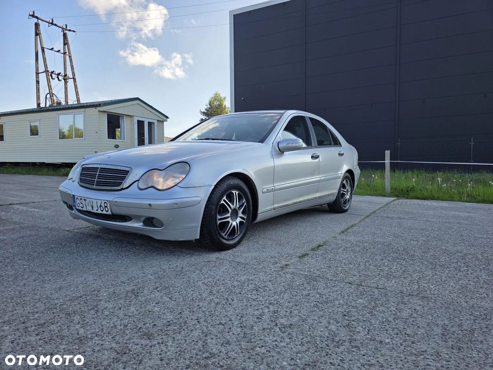 Mercedes-Benz Klasa C 200 T Kompressor Classic - 3