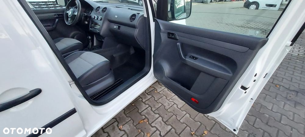 Volkswagen CADDY - 17