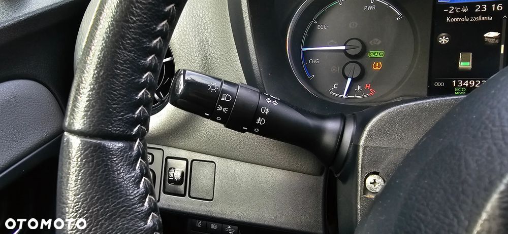 Toyota Yaris Hybrid 100 Premium EU6 - 31