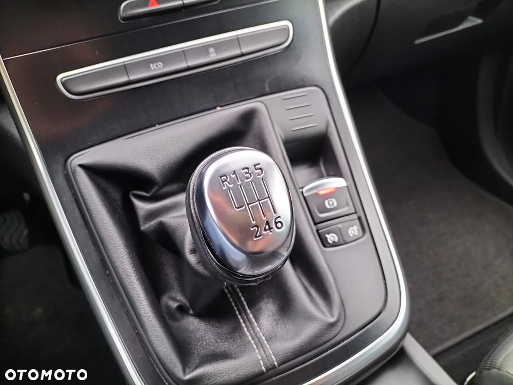 Renault Scenic - 25
