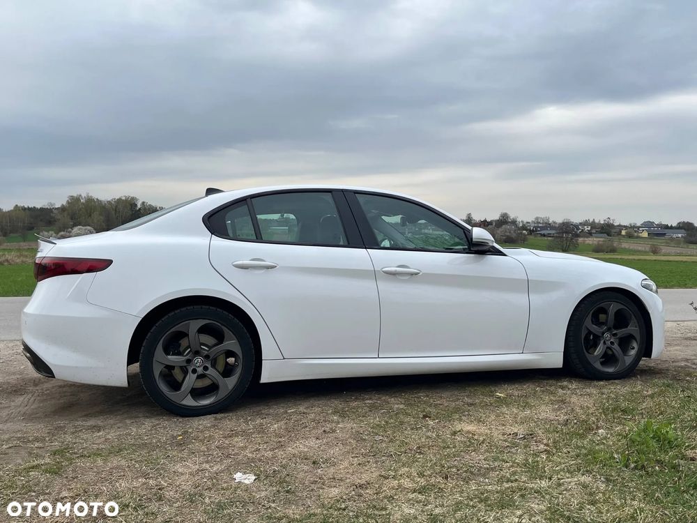 Alfa Romeo Giulia 2.0 Turbo Veloce - 7