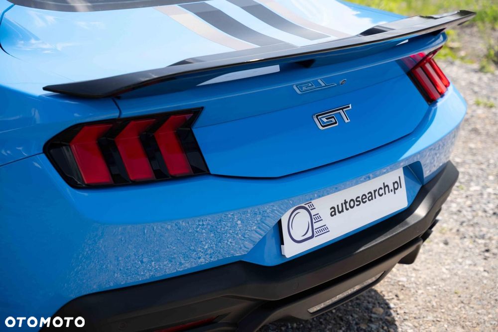 Ford Mustang - 13