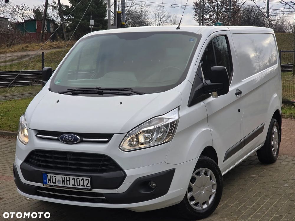 Ford TRANSIT CUSTOM - 1