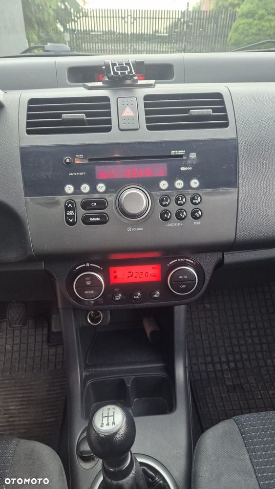 Suzuki Swift 1.3 DDiS GLX / Comfort - 10
