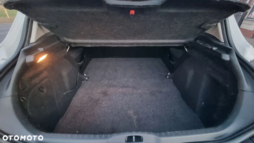 Peugeot 308 1.6 HDi Presence - 21