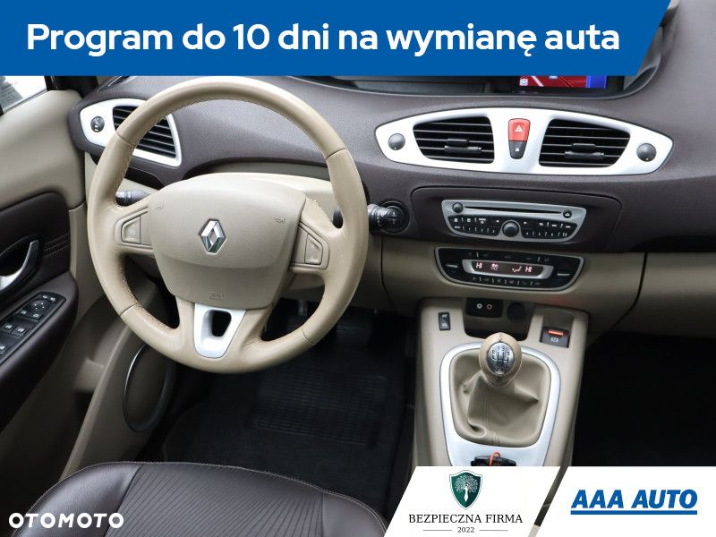 Renault Scenic - 8