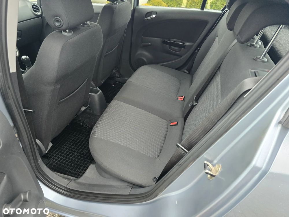 Opel Corsa 1.2 16V Essentia - 13