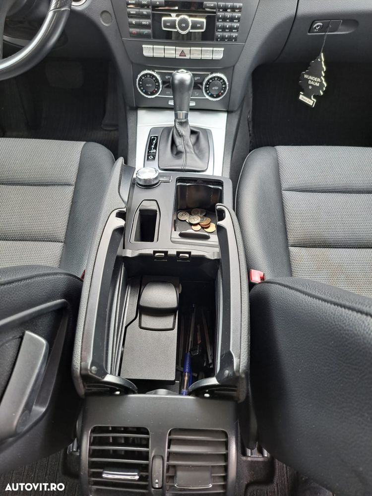 Mercedes-Benz C - 16