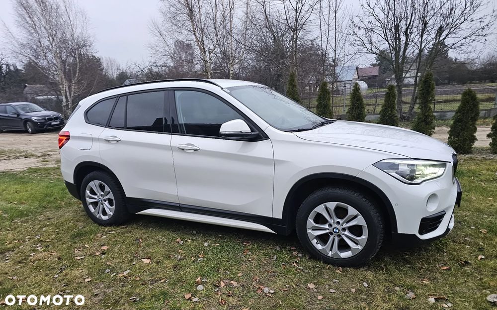 BMW X1 xDrive18d Sport Line - 6