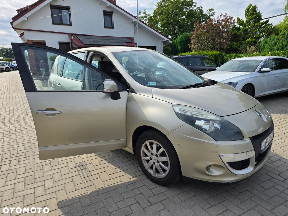 Renault Scenic - 22