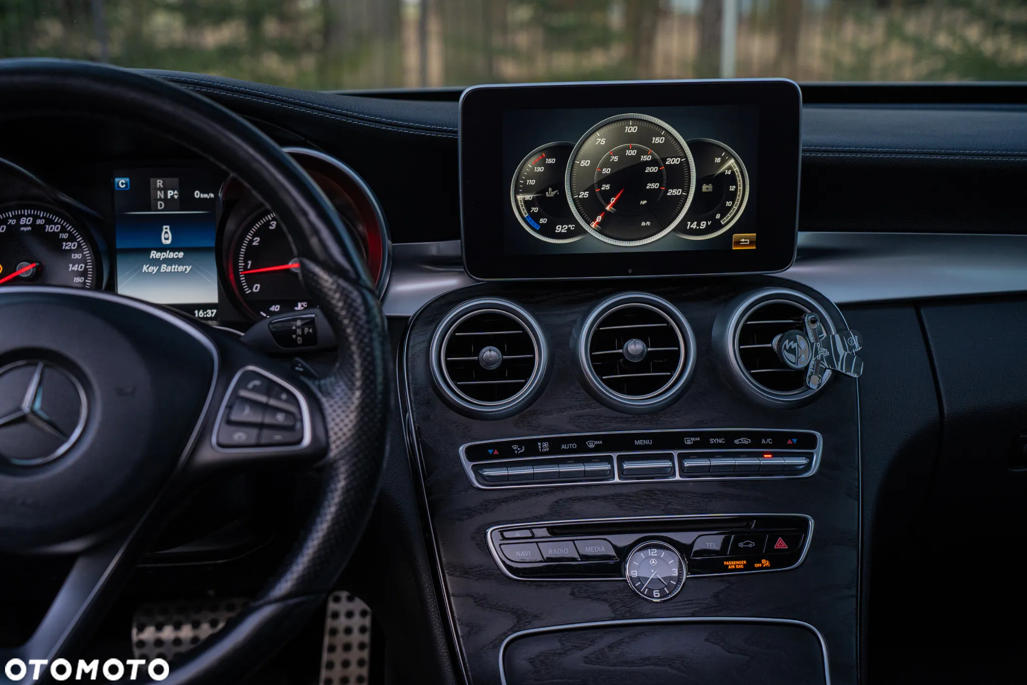 Mercedes-Benz Klasa C 300 7G-TRONIC - 19