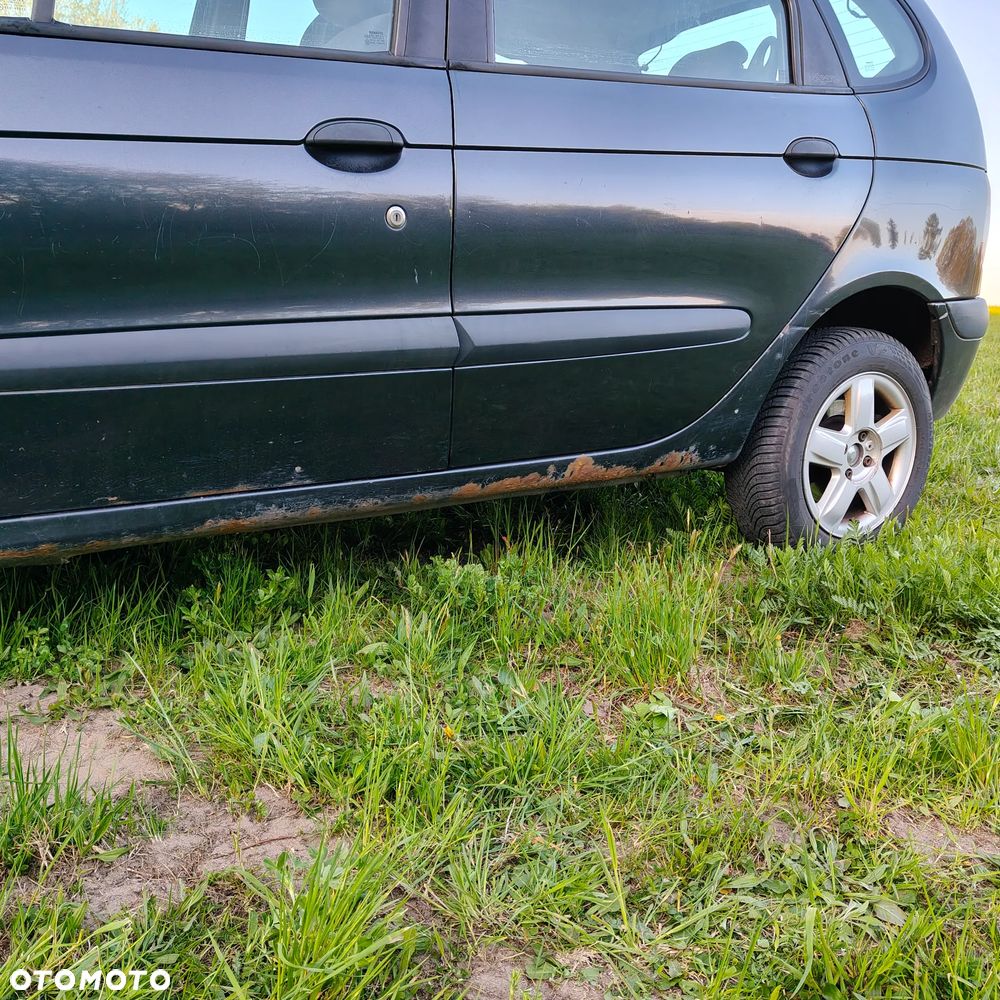 Renault Scenic 1.6 16V EXpression - 4