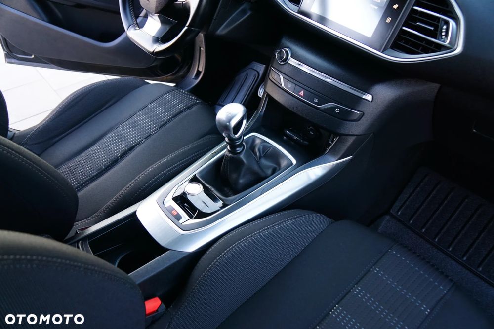 Peugeot 308 BlueHDi 120 Stop & Start Business-Line - 37