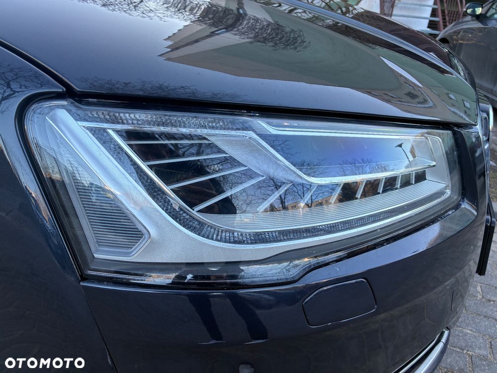 Audi A8 4.0 TFSI L Quattro - 24