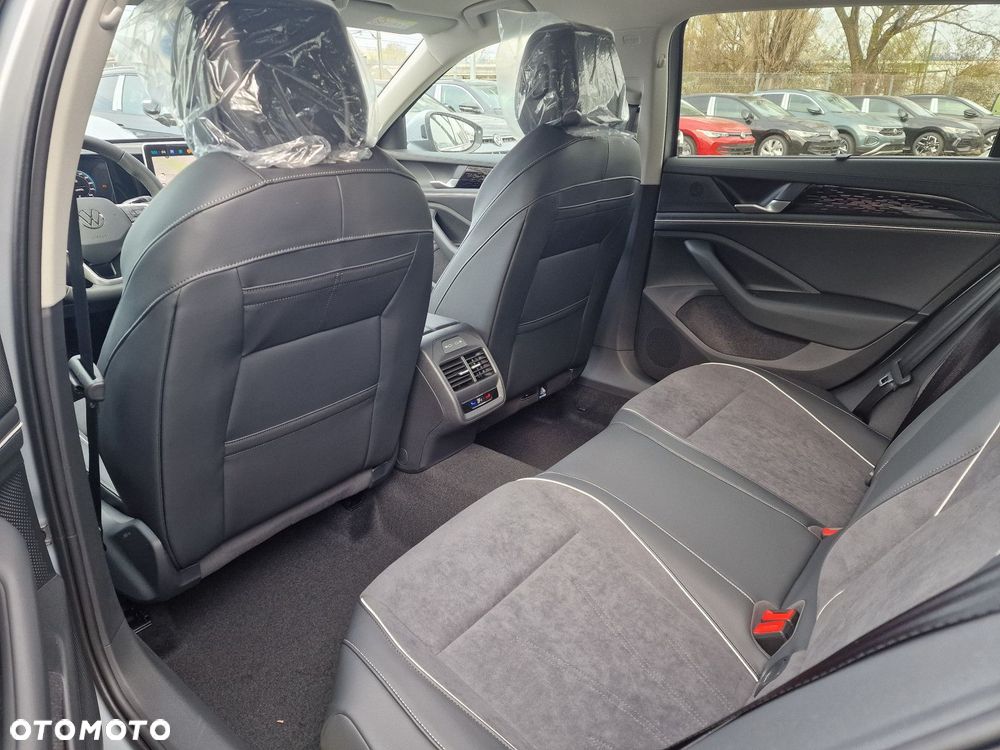 Volkswagen Passat - 14