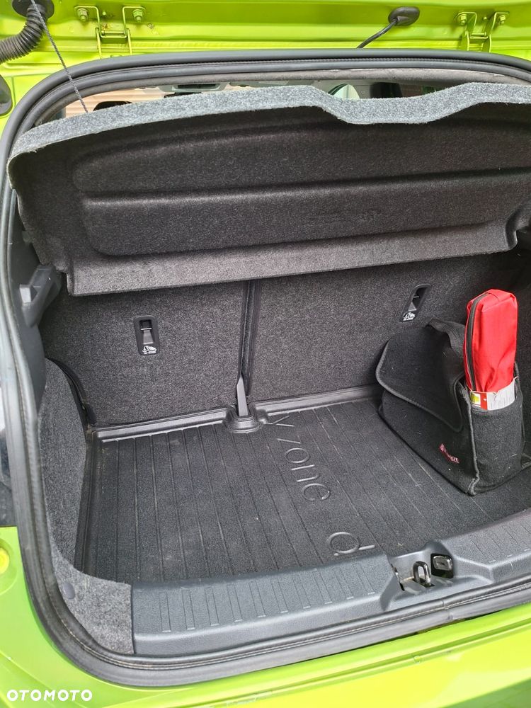 Nissan Micra - 9