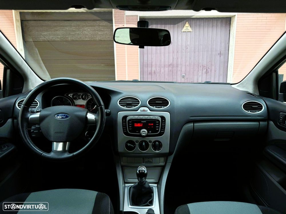 Ford Focus 1.6 TDCi ECOnetic - 17