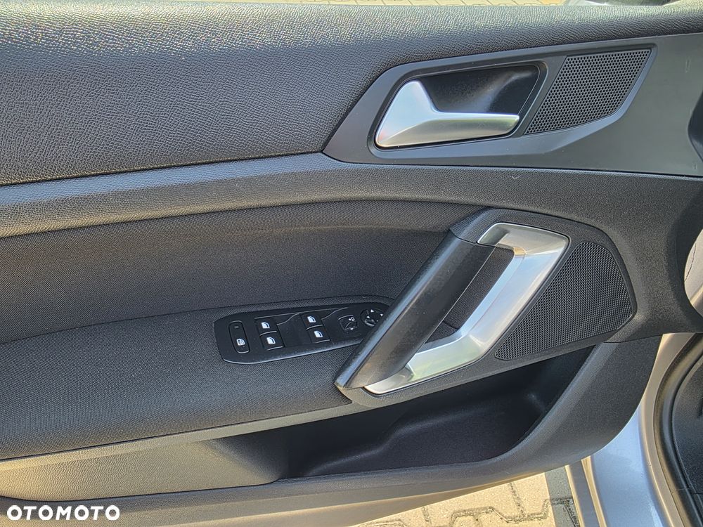 Peugeot 308 e-HDi 115 Stop & Start Allure - 21