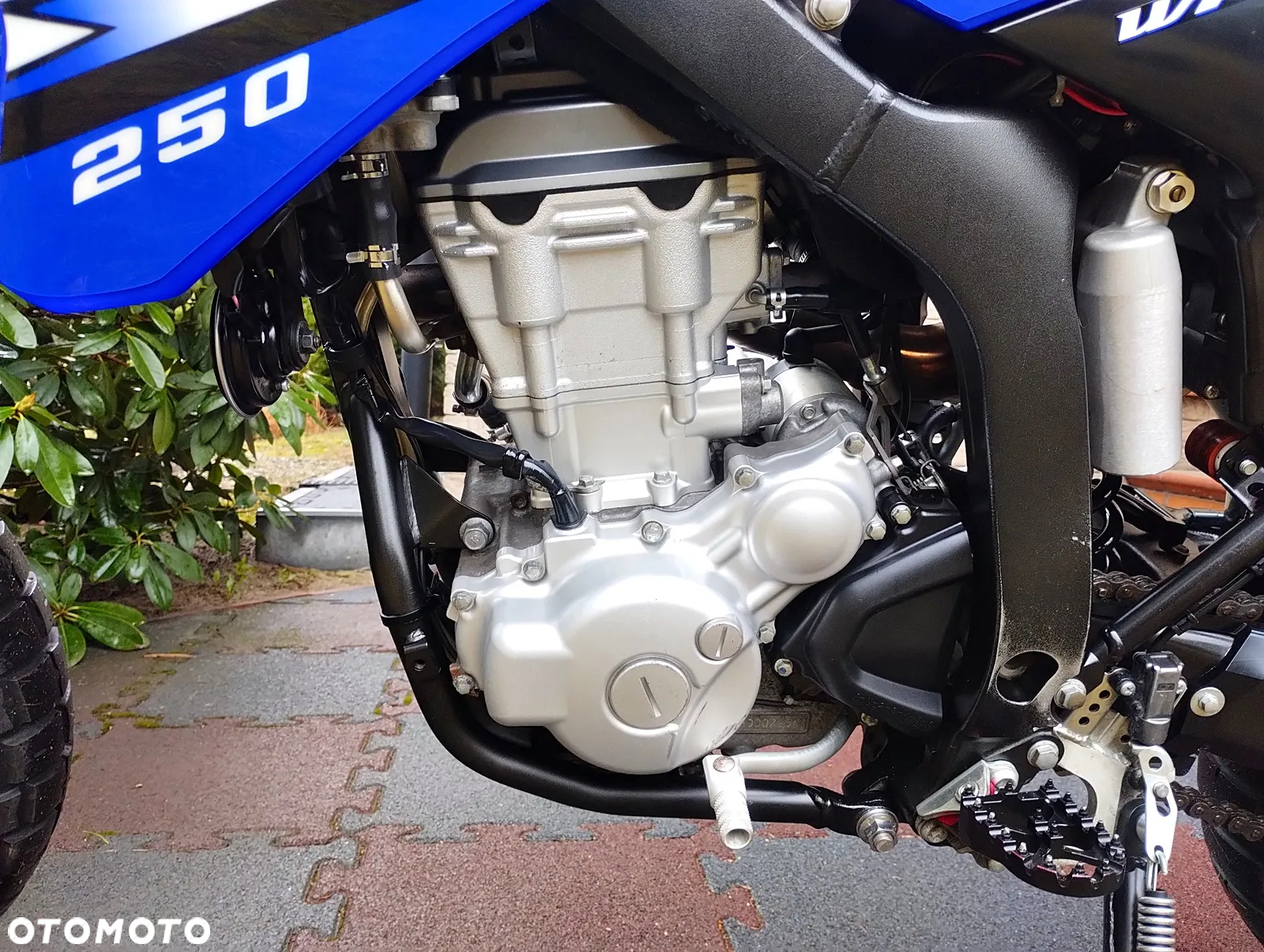 Yamaha WR - 8