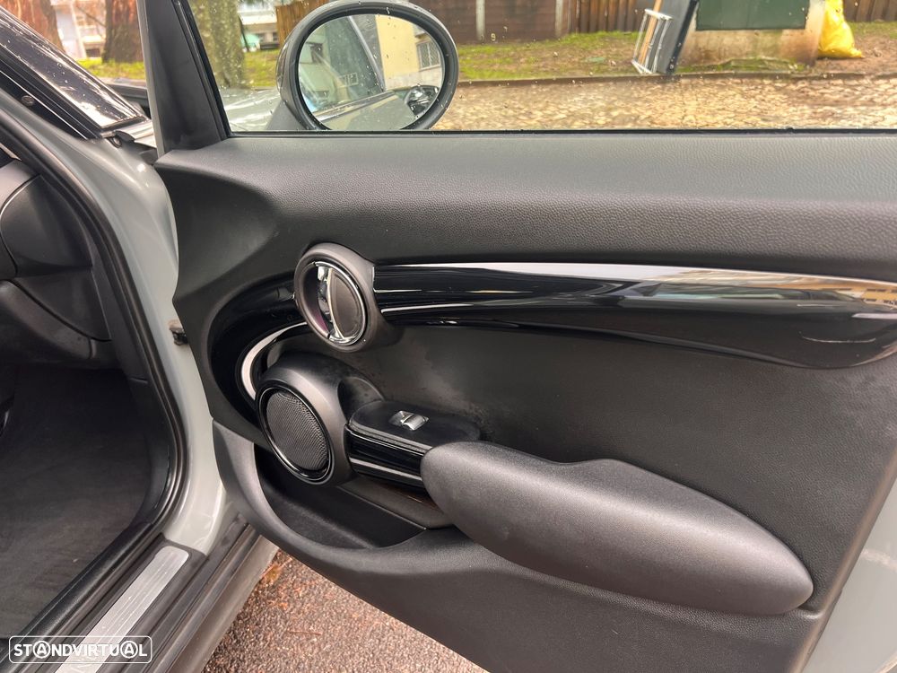 MINI 5 Portas Cooper D Seven - 13