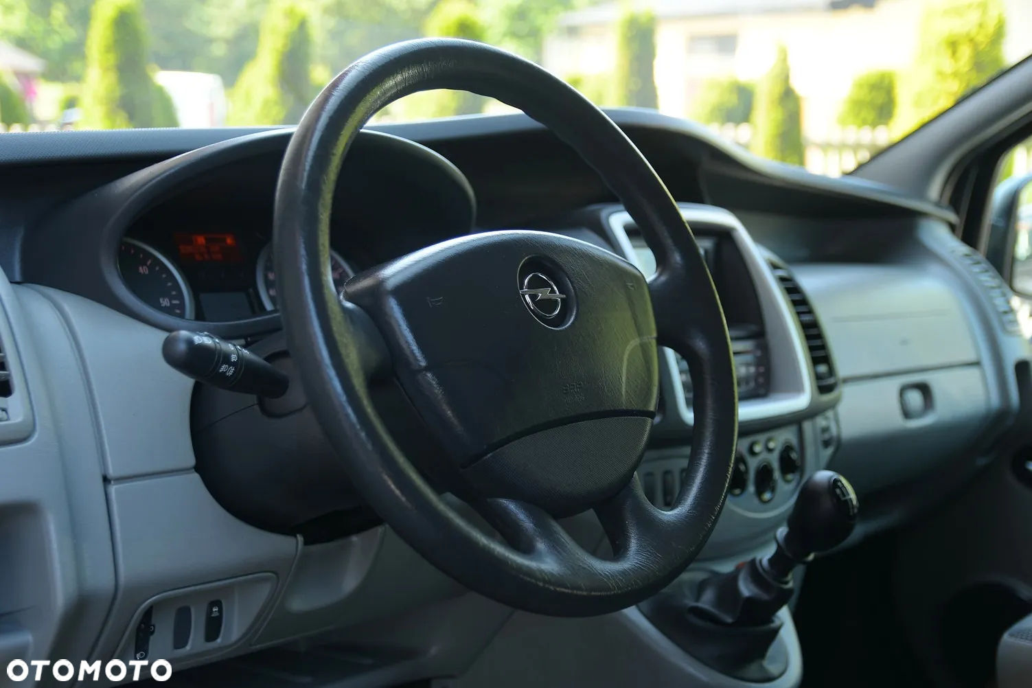 Opel Vivaro - 24