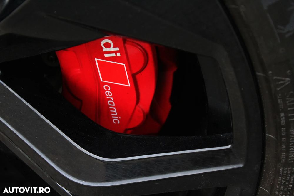 Audi RS Q8 4.0 TFSI quattro MHEV Tiptronic - 25