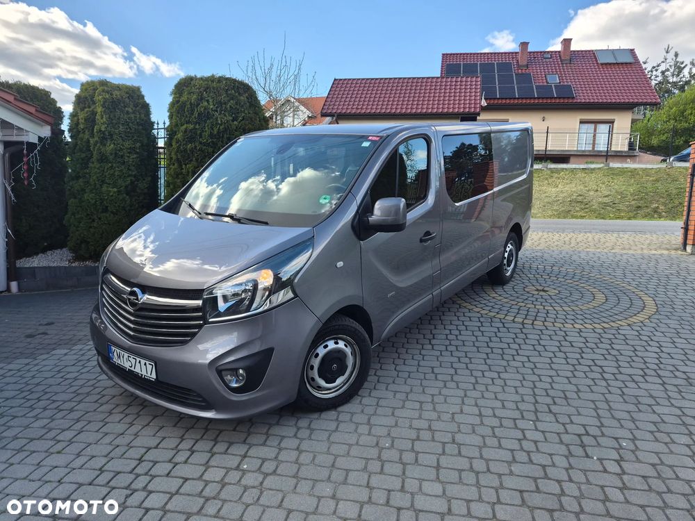 Opel Vivaro - 1