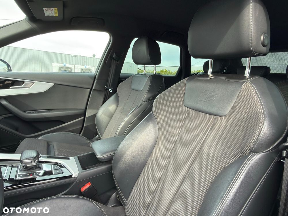 Audi A4 Avant 35 TFSI S tronic - 16