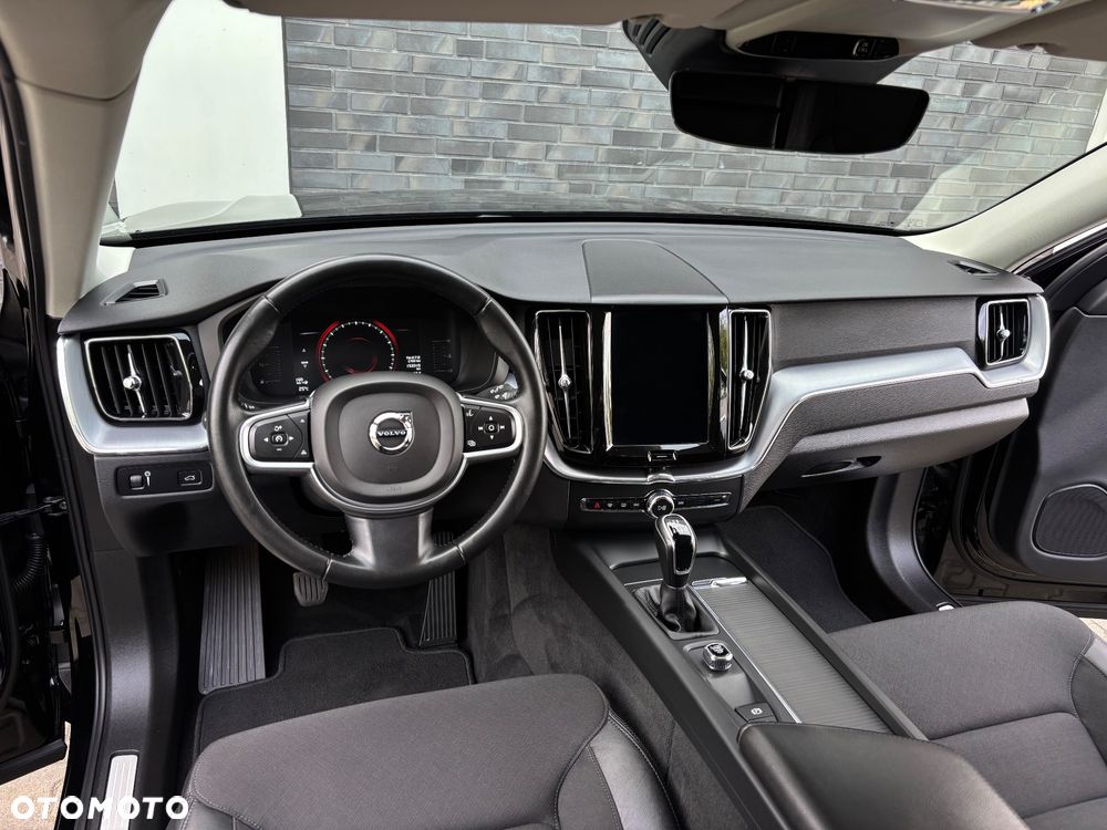 Volvo XC 60 D3 Momentum - 5
