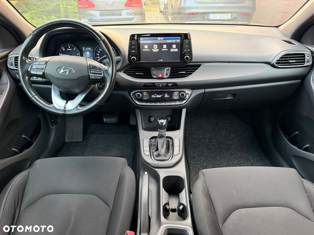 Hyundai i30 1.6 D GO DCT - 12