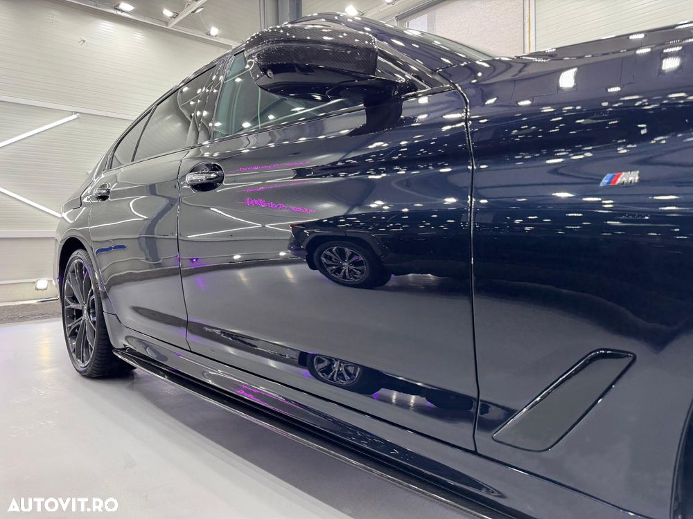 BMW Seria 5 540i xDrive Aut. Sport Line - 2