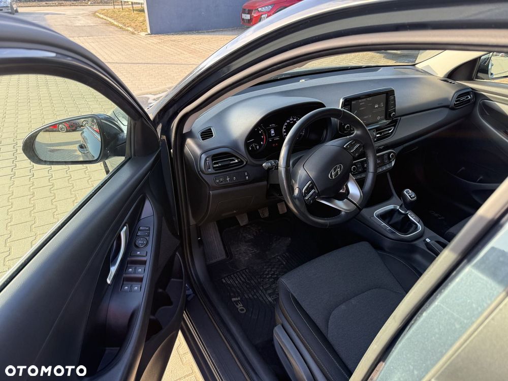 Hyundai i30 1.5 DPI Modern - 9