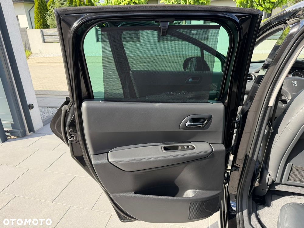 Peugeot 3008 - 16