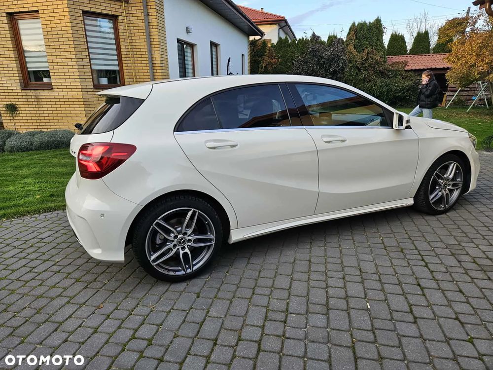 Mercedes-Benz Klasa A 220 4-Matic AMG Line - 6