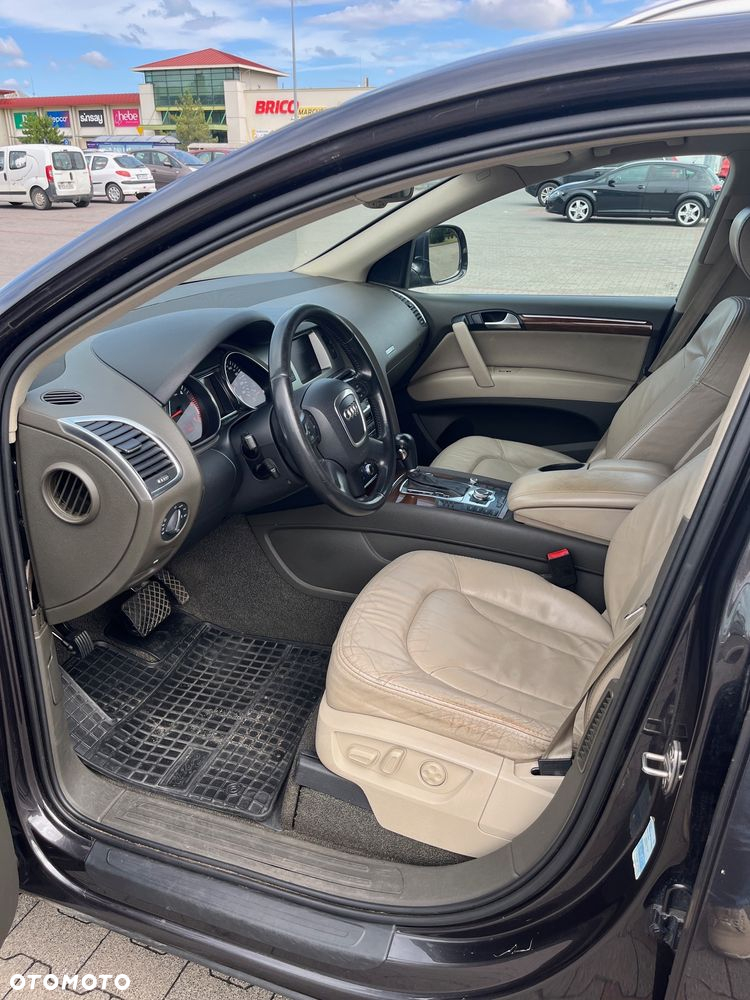 Audi Q7 - 8