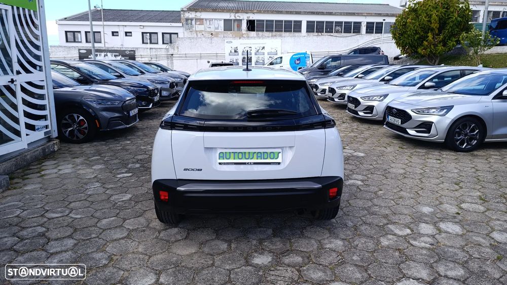Peugeot 2008 1.2 PureTech Style - 8