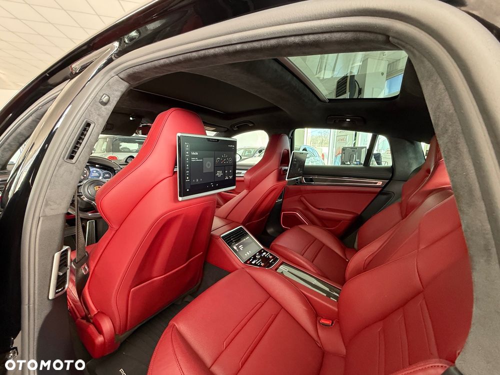 Porsche Panamera - 12