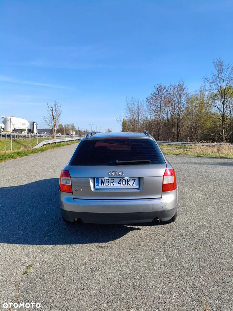 Audi A4 Avant 1.8T - 6