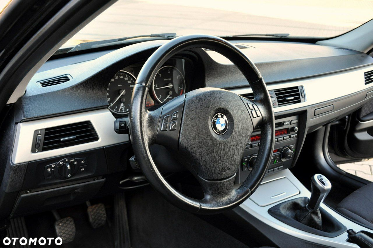 BMW Seria 3 - 22