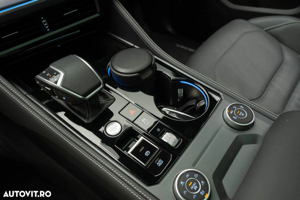 Volkswagen Touareg V6 TDI 4MOTION R-Line - 27