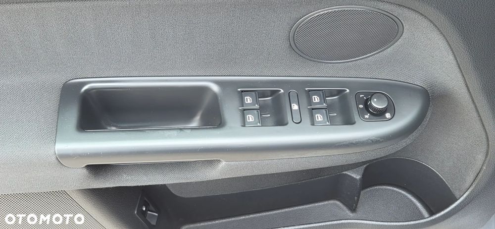 Volkswagen Golf Plus - 24