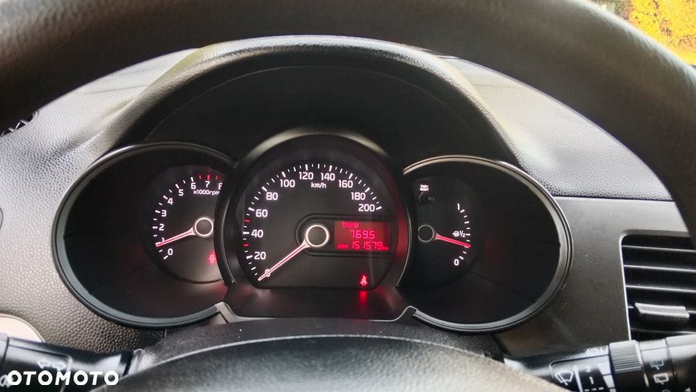 Kia Picanto 1.0 Dream Team Edition - 15