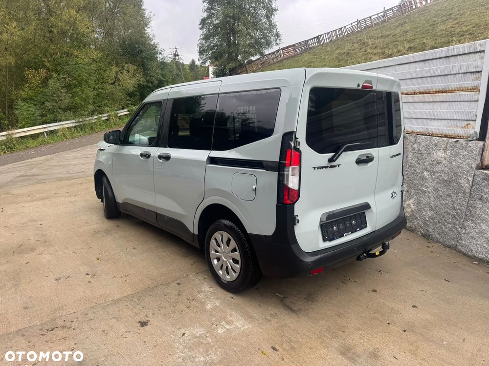 Ford Transit Courier - 2