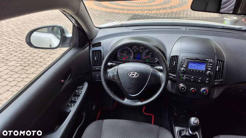 Hyundai i30 1.4 FIFA WM Edition - 21