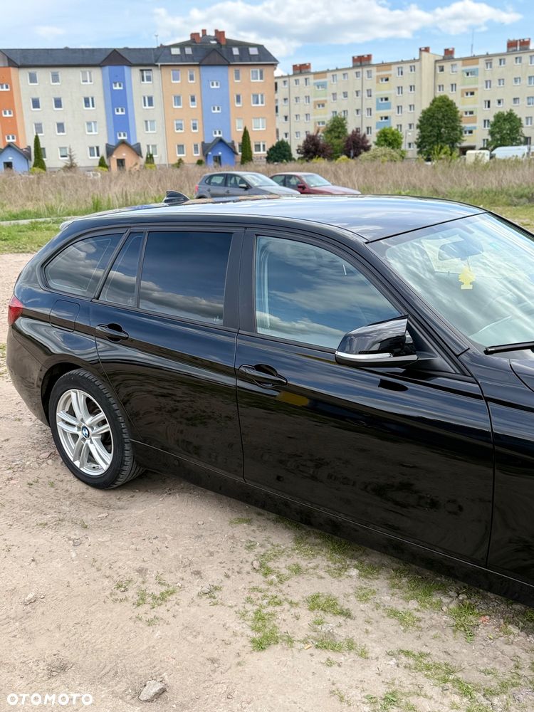 BMW Seria 3 320d - 4