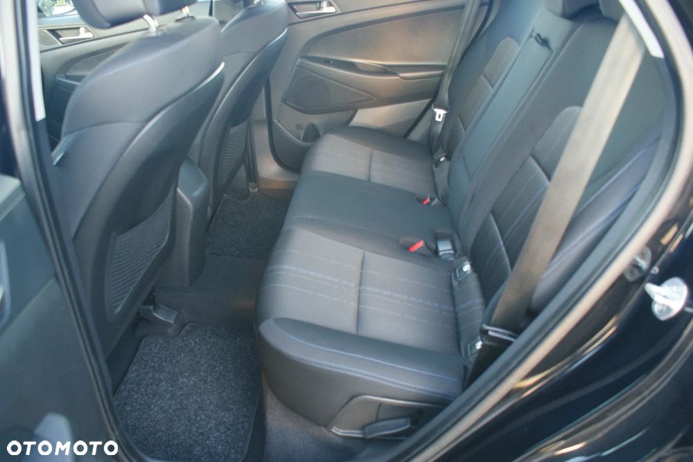 Hyundai Tucson 1.6 GDi 2WD Pure - 16
