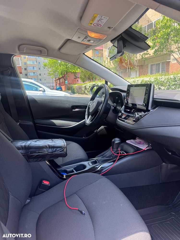 Toyota Corolla 1.8 HSD Exclusive interior Negru - 9